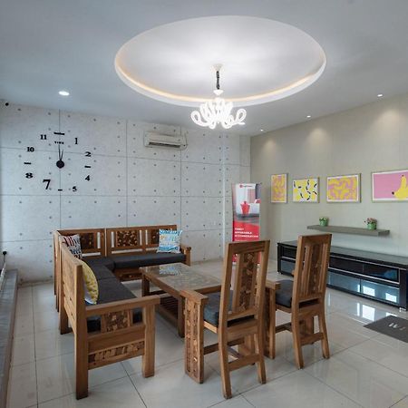 Hotel Reddoorz At Nagoya Indah Batam Exterior foto